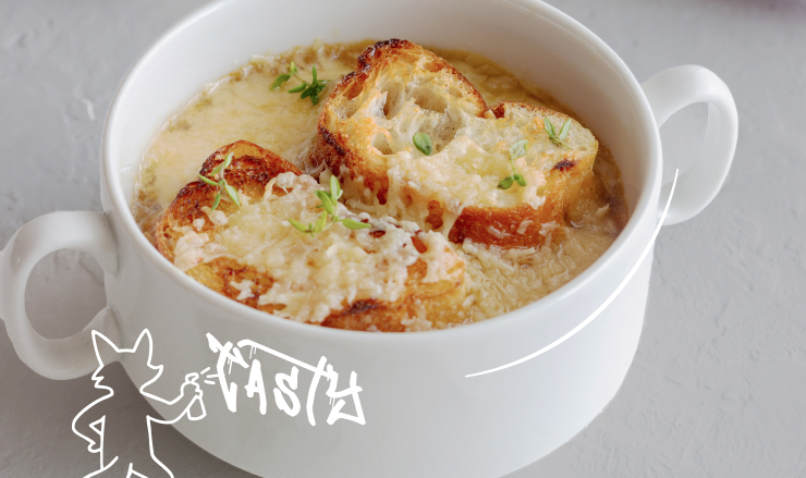 Francia hagymaleves sajtos pirítóssal